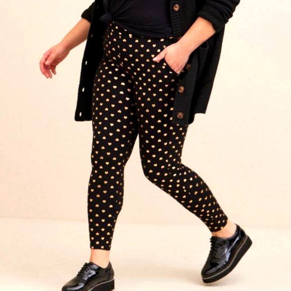 ❤️NWT TORRID LEGGING - POCKETS GOLD HEART PRINT - BLACK - PLUS SIZE
